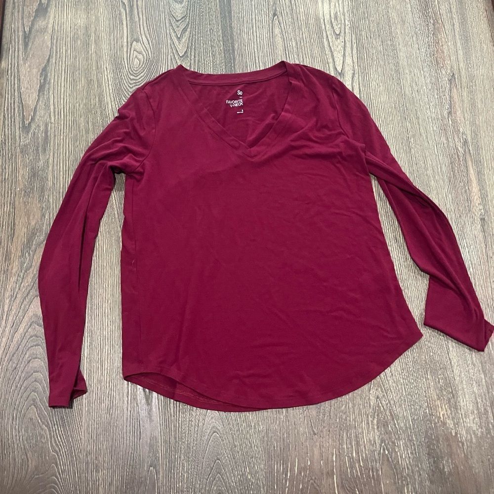 So Favorite V-Neck Top Long Sleeve Jersey Knit Stretch Pullover Red Size Small